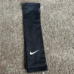 Nike Black and Gray Arm Sleeve XS